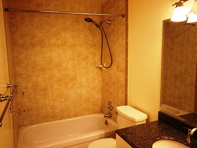 5015 Palmetto Ave #7 — Photo 9