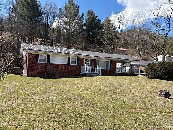 2nd image of 1820 Pine Orchard Rd