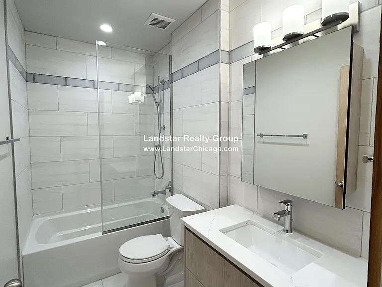 4611 S Ellis Ave #209 — Photo 13