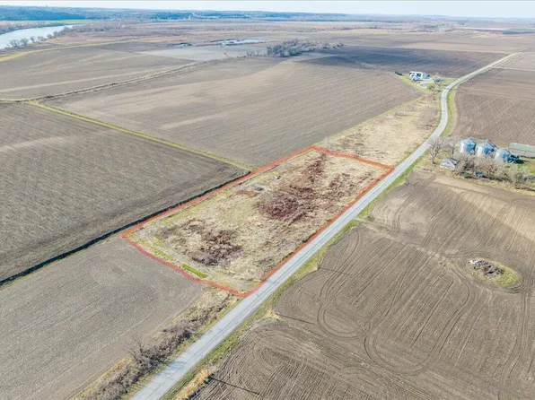 67872 195th St, Pacific Junction, IA 51561