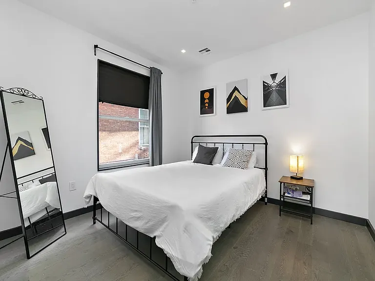 441 N 35th St #3R — Photo 6