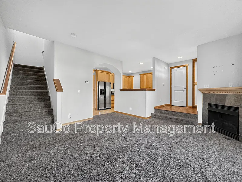 2 bed, 2.5 bath, 1316 sqft, $2,195 — Photo 4