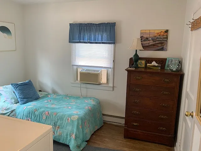 Bedroom with washer & dryer