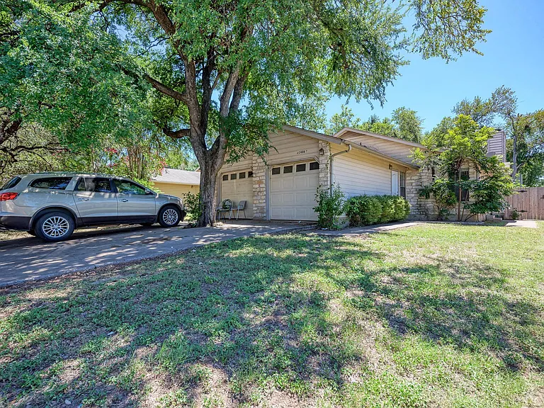 12408 Deer Falls Dr #B — Photo 3
