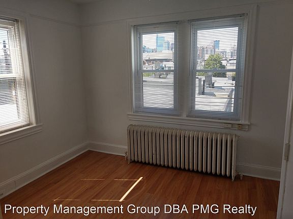 3rd image of 1313 Federal St Floor 3
