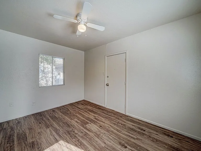 9316 E Balsam Ave #14 — Photo 4