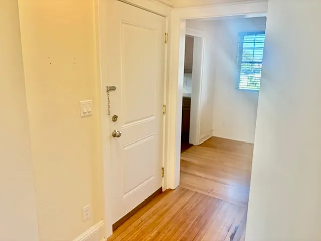 E Carver St — Photo 6