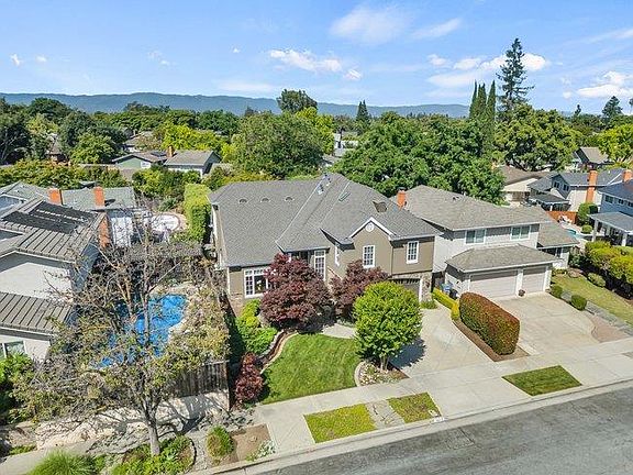 5th image of 3813 Mountcliffe Ct