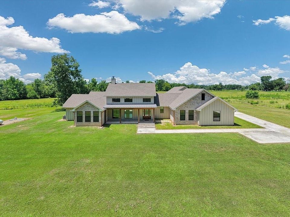 1st image of 176 Royce Oliver Rd