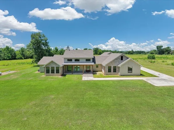 176 Royce Oliver Rd, Lufkin, TX 75904