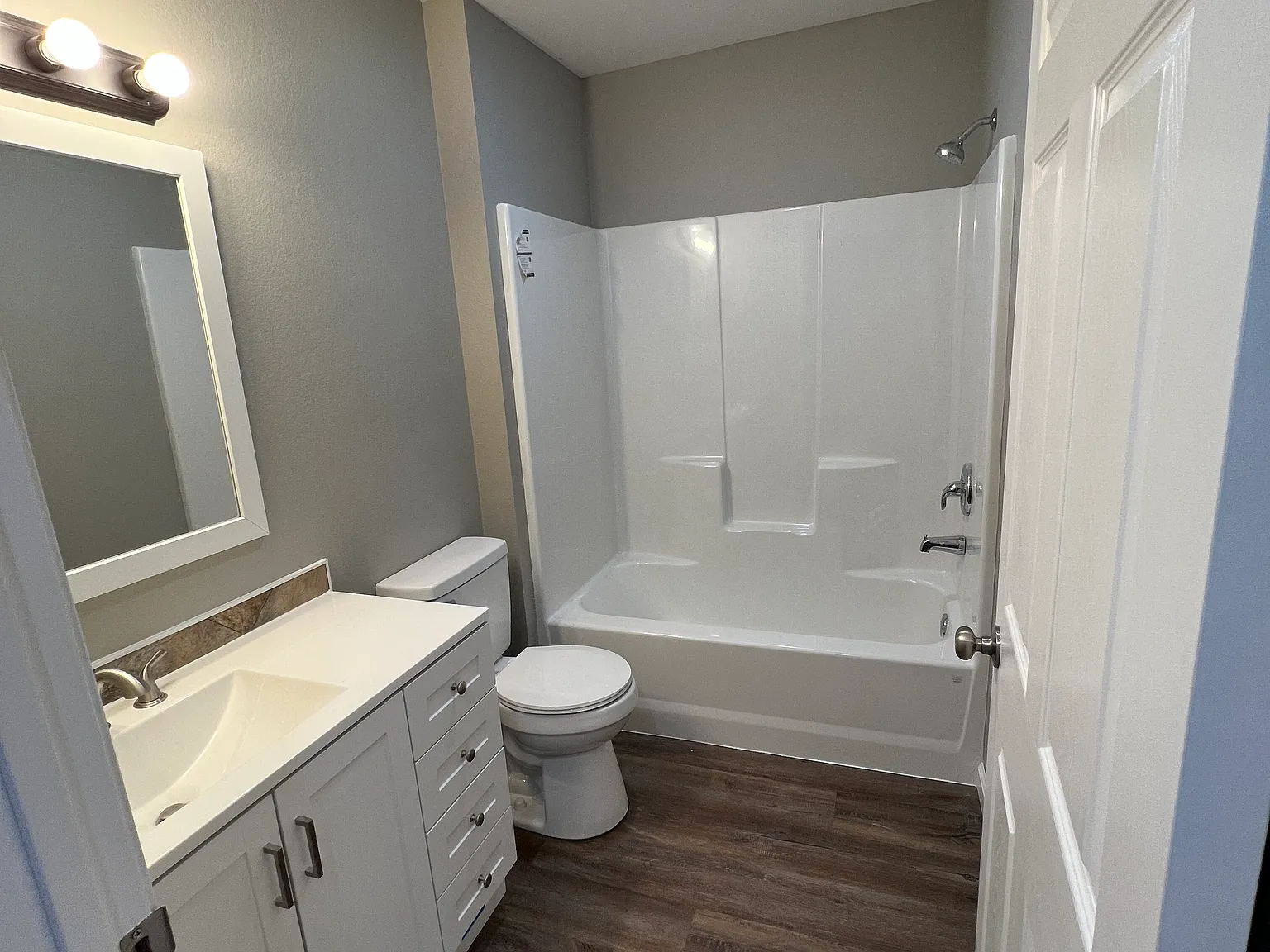 2 bed, 600 sqft, $700 — Photo 4