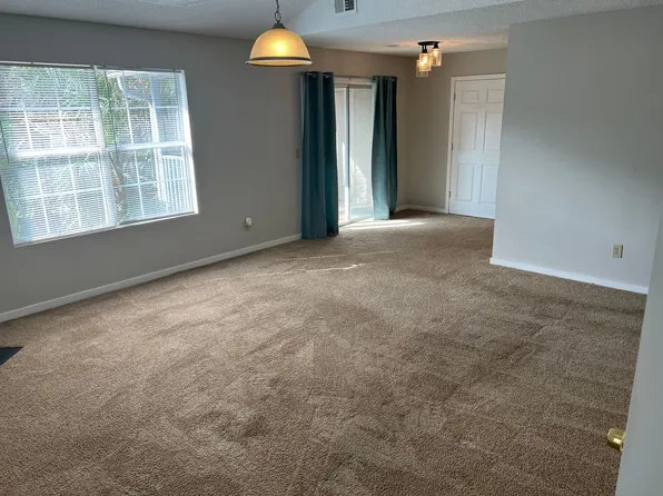 7945 Timbercreek Ln APT E, North Charleston, SC 29418
