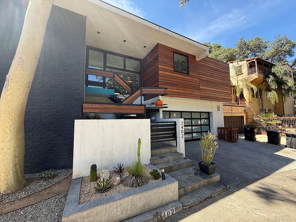 1st image of 2402 Drury Ln