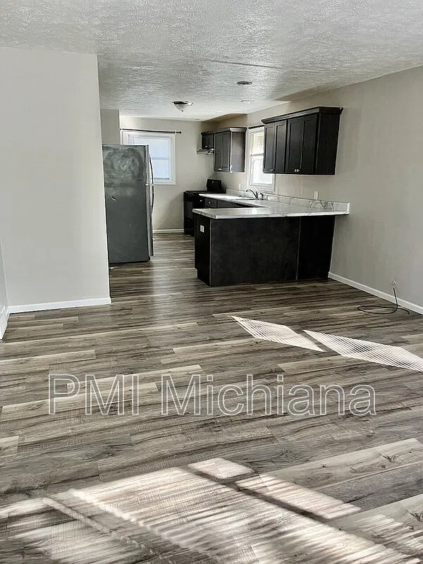 3 bed, 2.0 bath, $1,500 — Photo 3