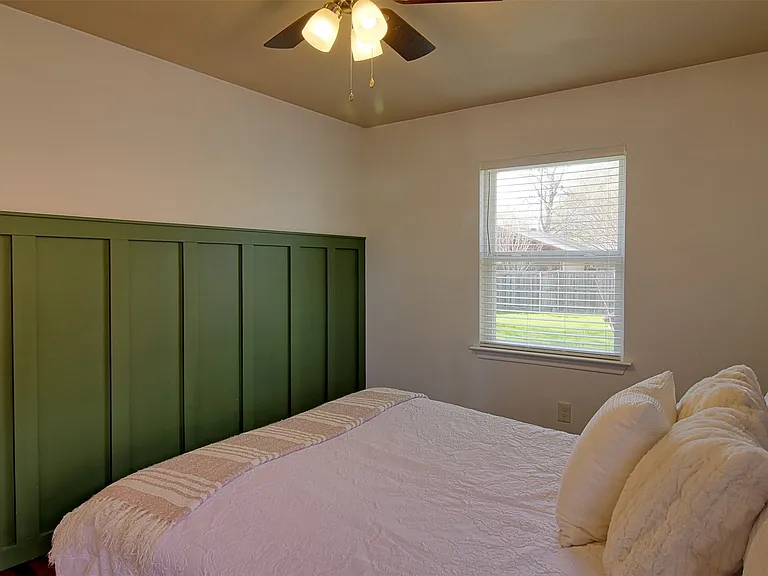 10849 Cotillion Dr — Photo 18