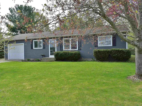 4473 N Manorwood Dr, Traverse City, MI 49685