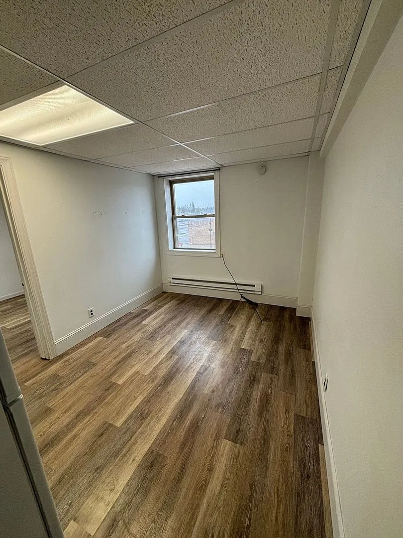 310 W Wisconsin Ave — Photo 2