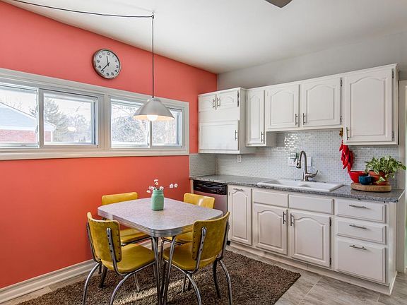 4th image of 523 Rosslyn Ave