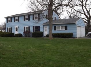 1 Winnermere Cir, Fairport, NY 14450