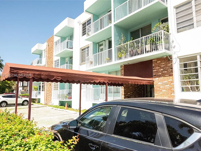 1150 Euclid Ave #205 — Photo 18