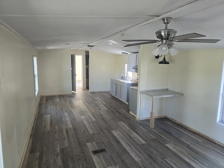 8 Cedar Grove Village St — Photo 3