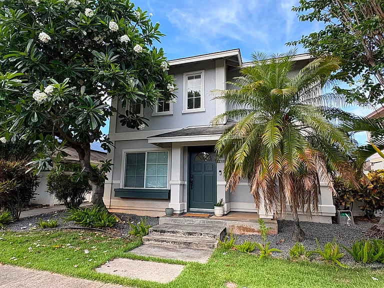 91-1035 Kaileonui St — Photo 2