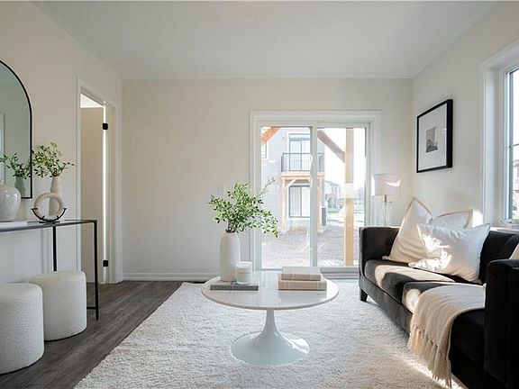 5th image of 170 Attwater Dr #21