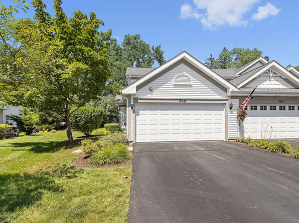 560 Jennifer Cir, Mundelein, IL 60060