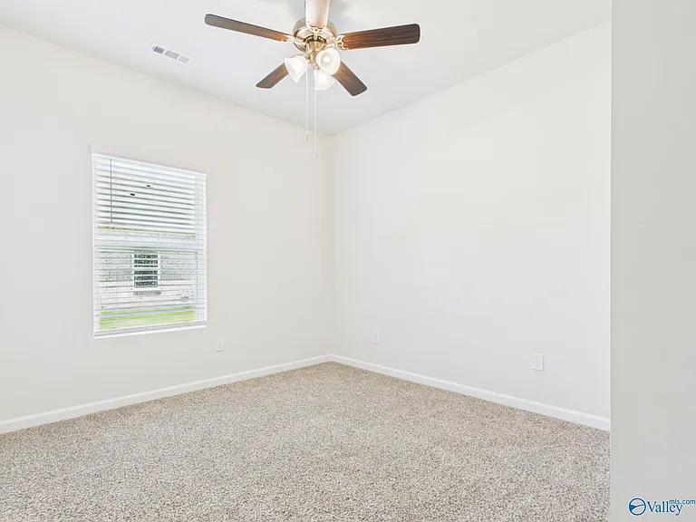 1325 Eidson St — Photo 30