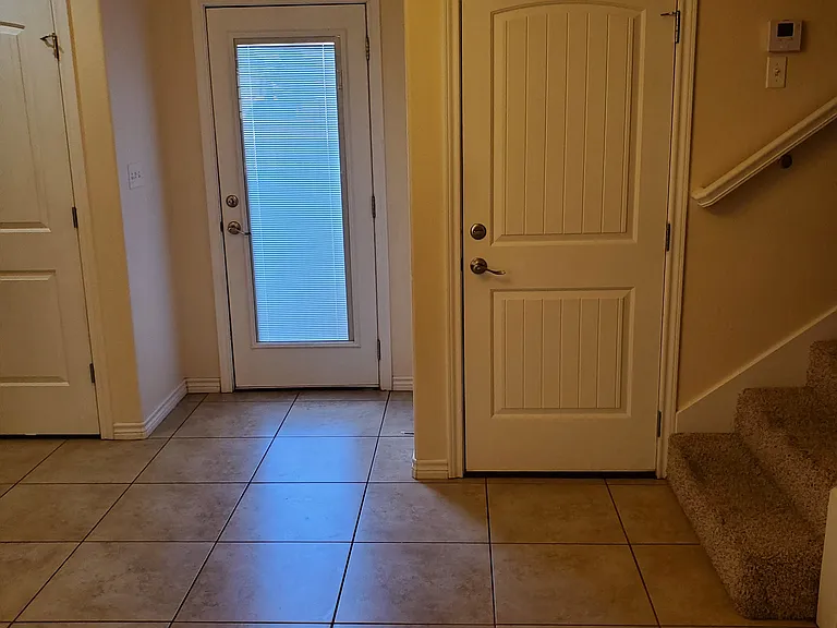 7234 Barksdale Ln — Photo 6