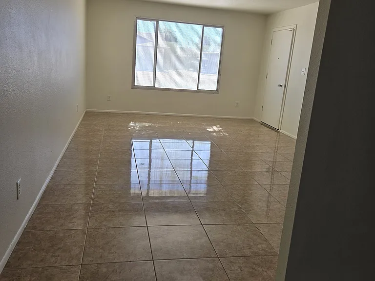 1144 E Palmcroft Dr — Photo 7