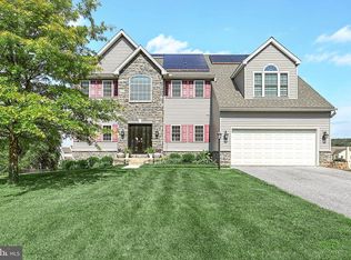 430 Palomino Dr, York, PA 17402