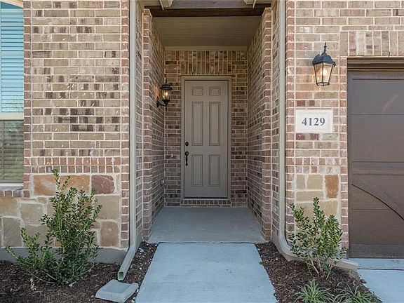 2nd image of 4129 Portola Dr