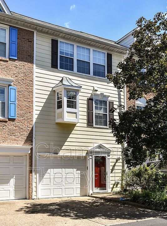 1st image of 27 Herbert St