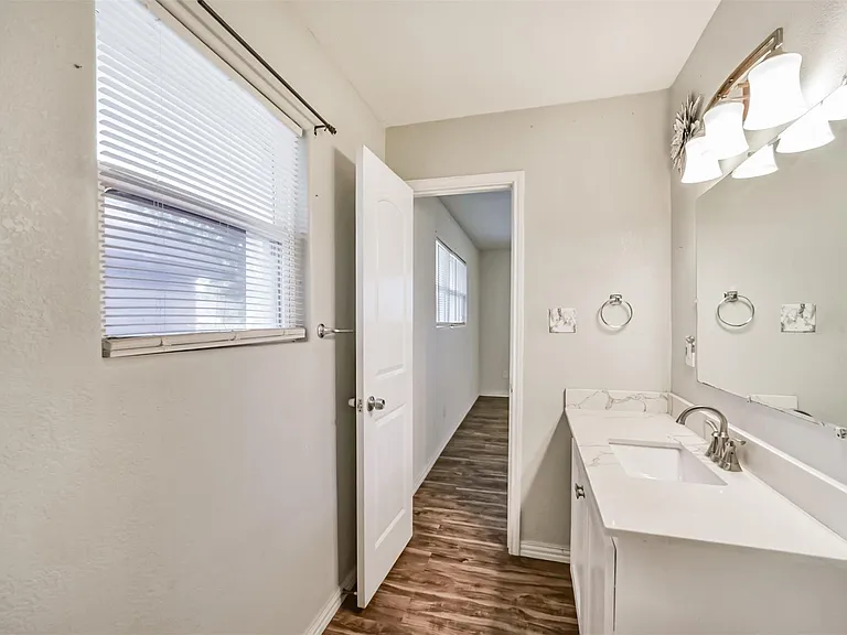 3700 Stassen St — Photo 22