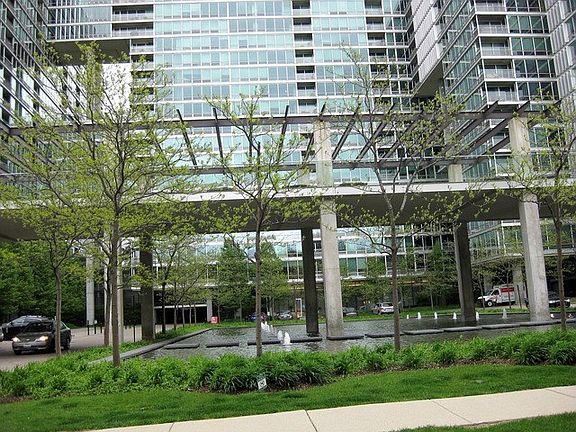 4th image of 9655 Woods Dr Unit 501