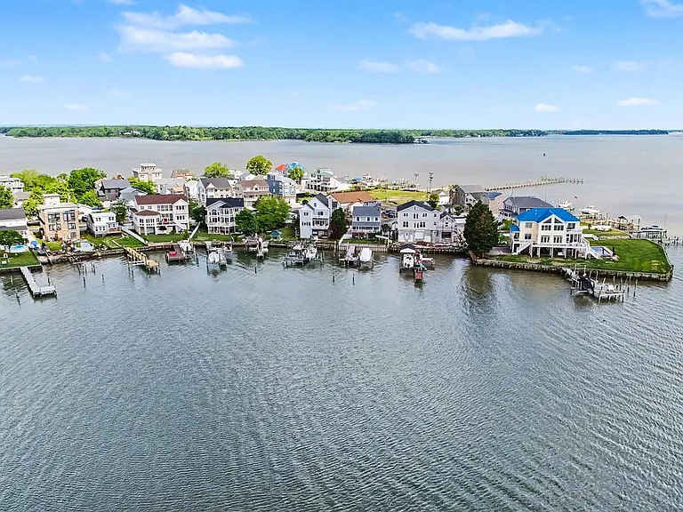 9135 Cuckold Point Rd — Photo 44