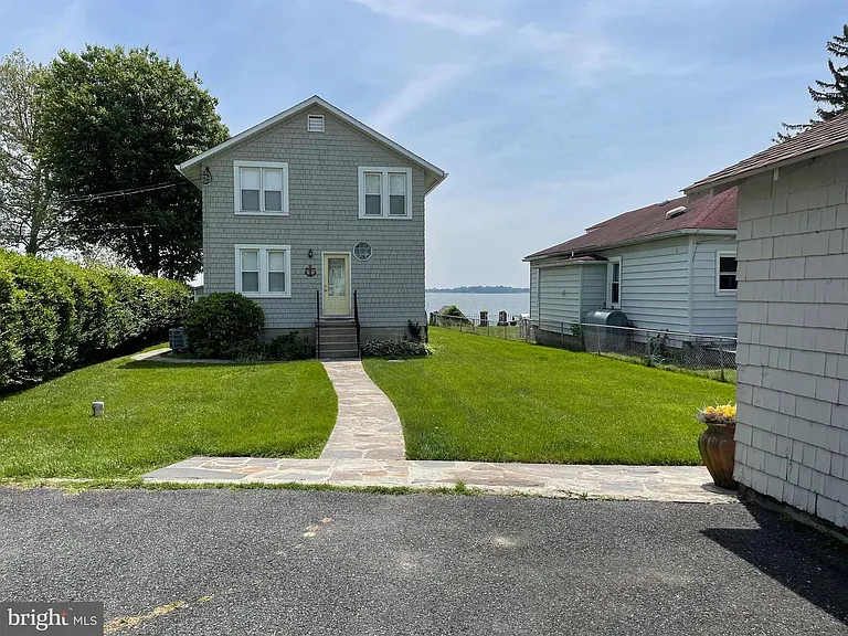 2513 Barrison Point Rd — Photo 15
