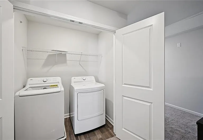 405 Lanier Cir — Photo 29