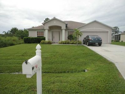 682 SE Damask Ave, Port Saint Lucie, FL, 34983