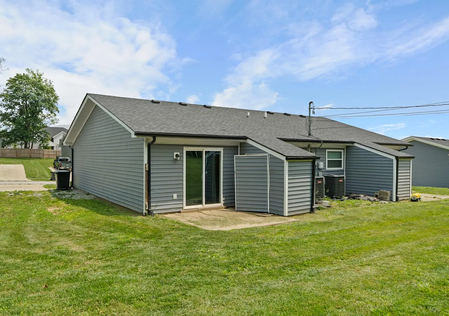 1307-A Farmingdale Dr. - 1307 Unit A — Photo 3