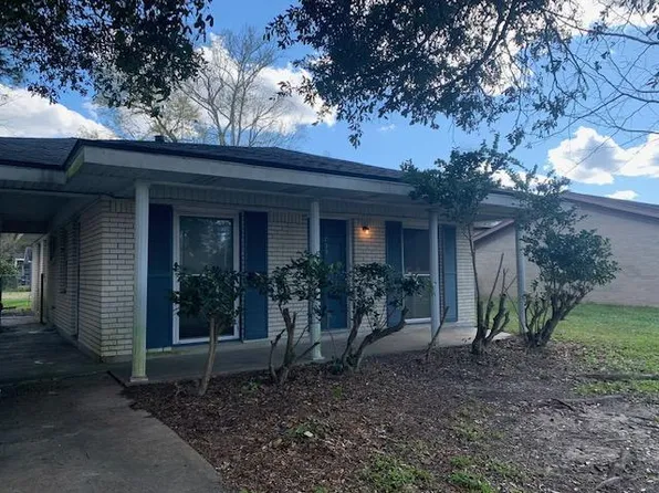 735 University Dr, Lake Charles, LA 70605
