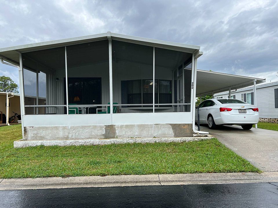 1st image of 1000 Walker St Lot 200