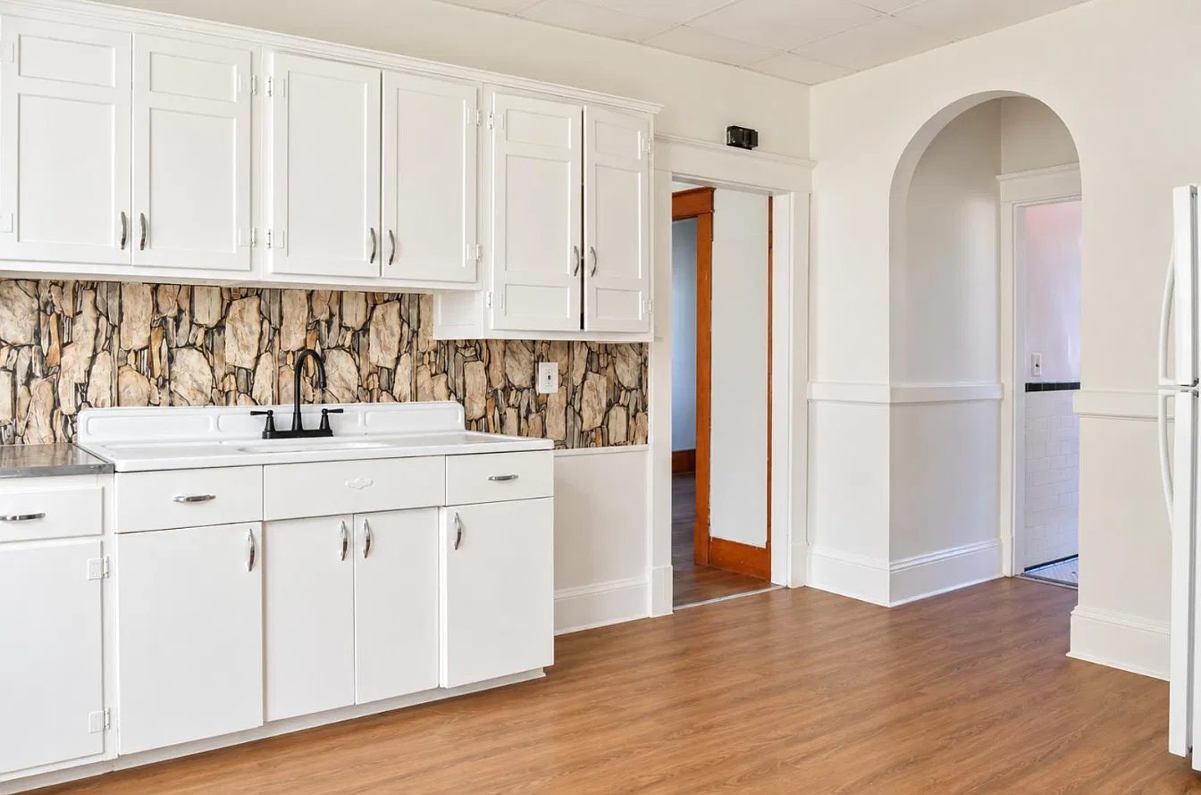 3 bed, 1500 sqft, $1,690 — Photo 2