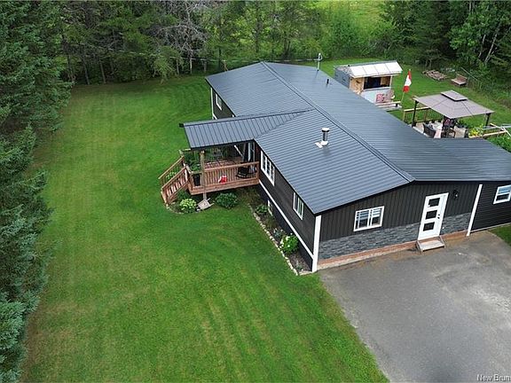 4th image of 210 Peoples Rd