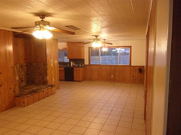 2nd image of 2505 SE 11th St