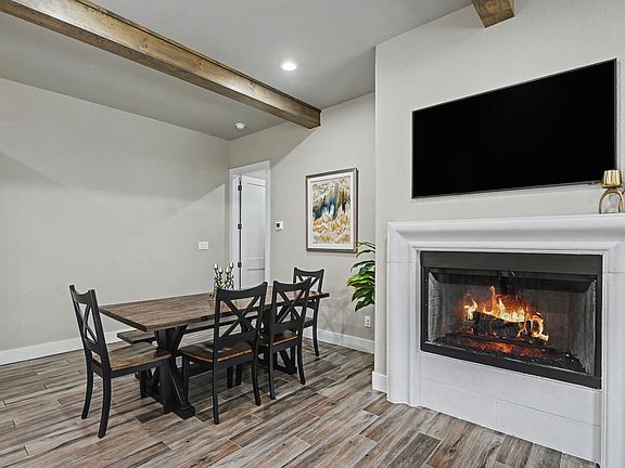 3rd image of 113 Maddox Pl