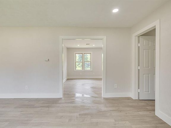 4th image of 2704 NE Success St