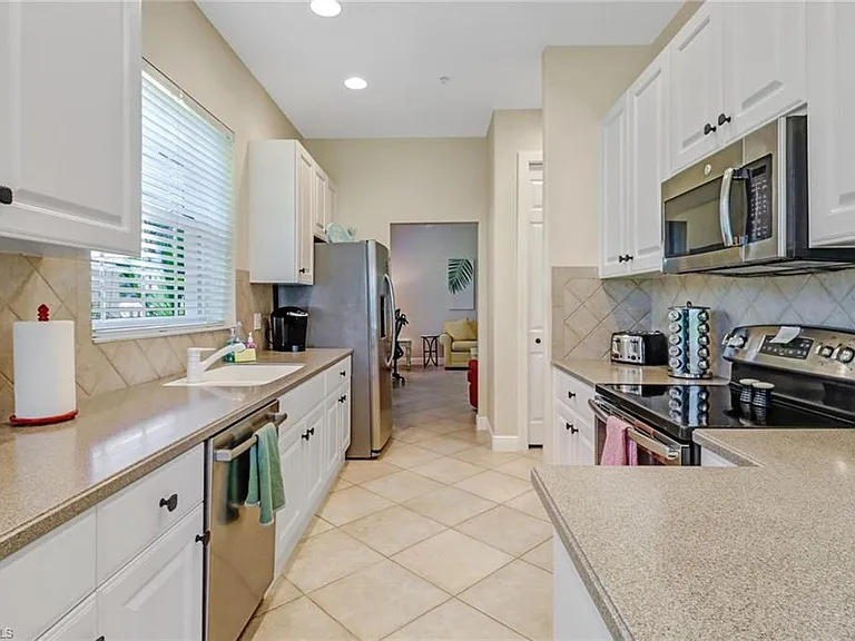 3960 Deer Crossing Ct #6-204 — Photo 6