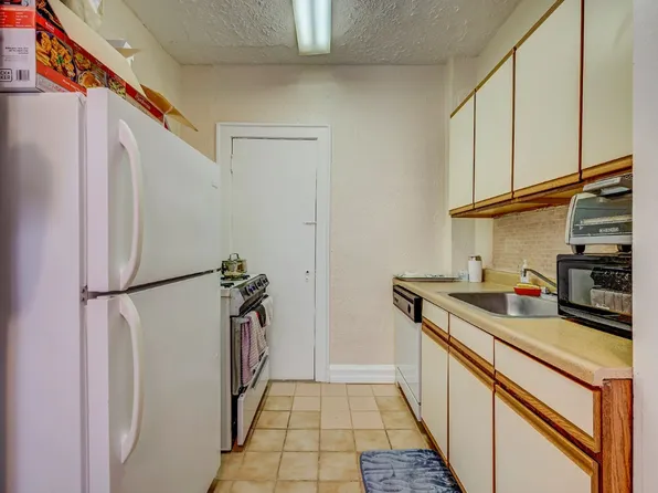 Heights Apartments on Overlook